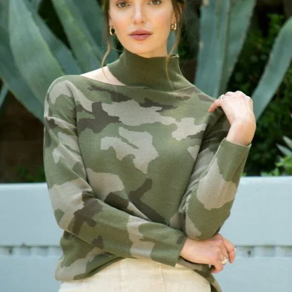 MYSTREE CUTOUT SHOULDER MOCK NECK SWEATER SIZE SMALL - Picture 3 of 9